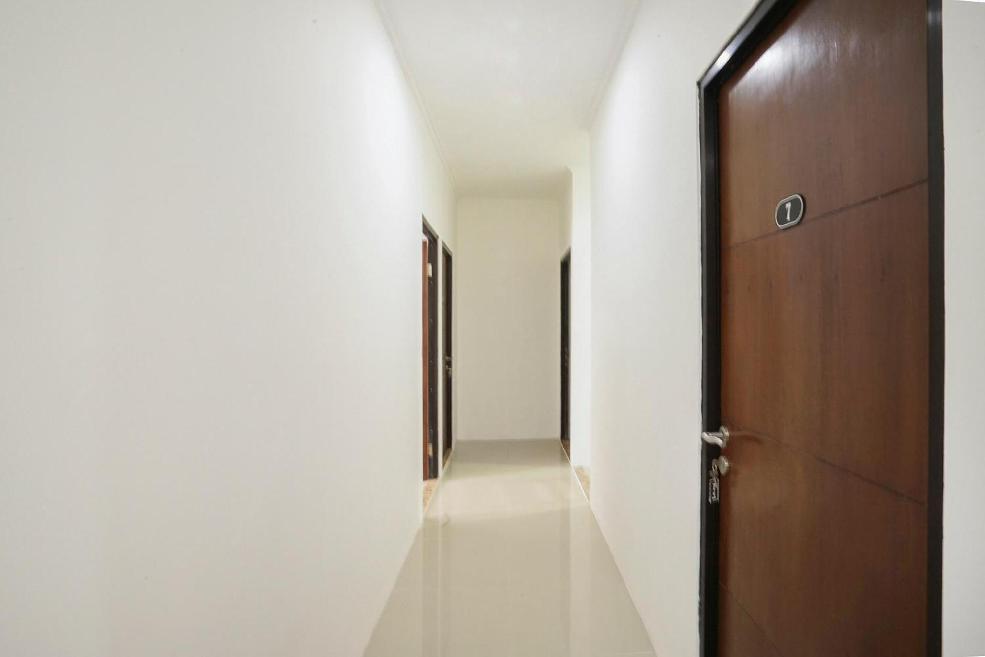 Super Oyo 2183 Cibeureum Residence Bandung Esterno foto